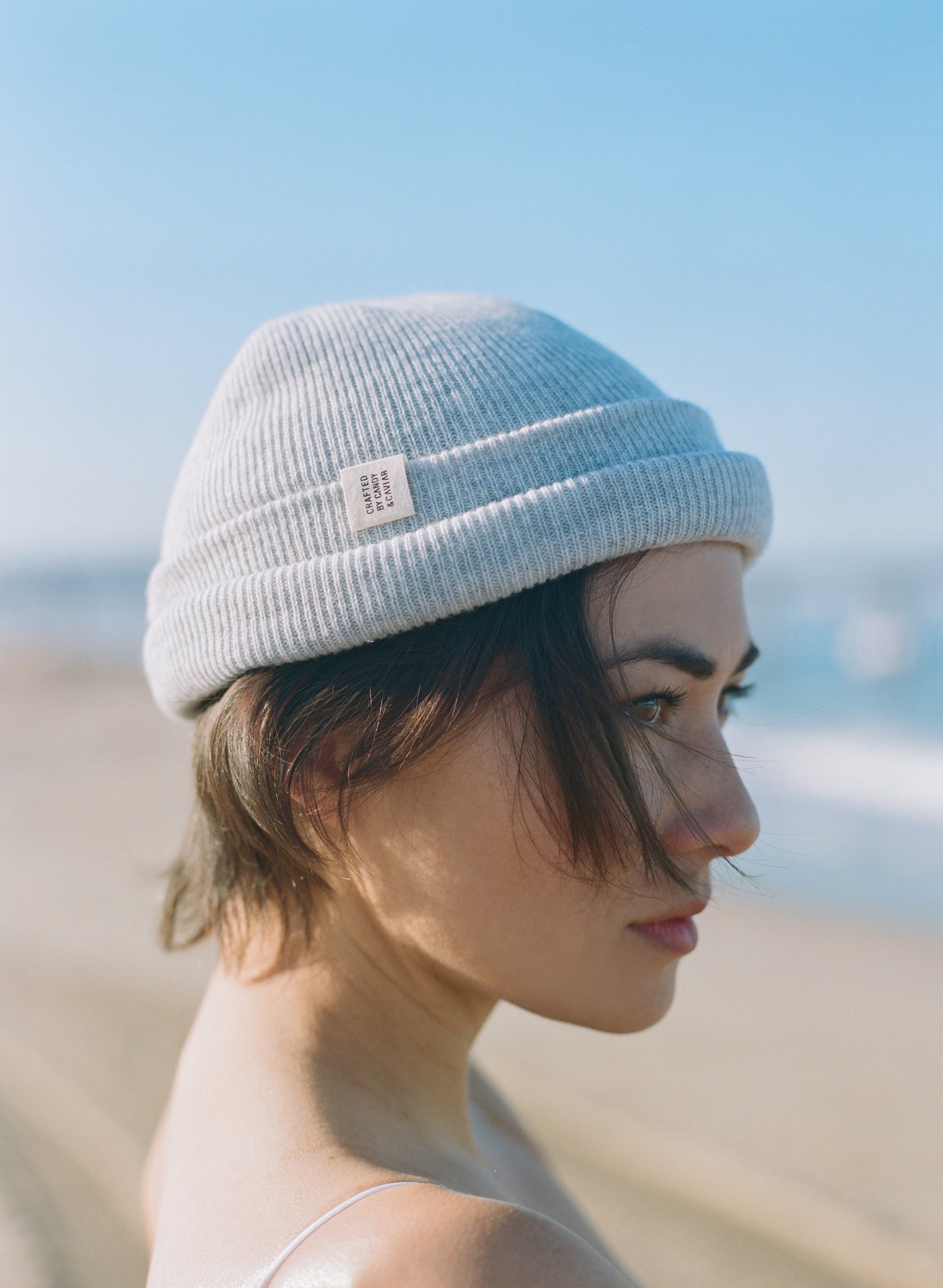Ribbed Cashmere Beanie (Mute Grey)