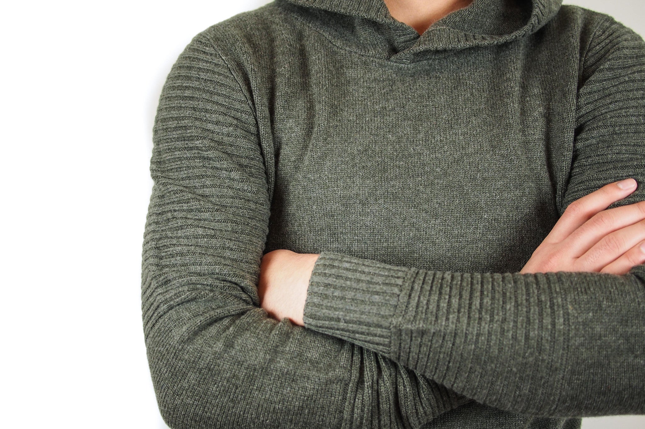GENTLY USED Men's Cashmere Pullover Hoodie (Army Green)